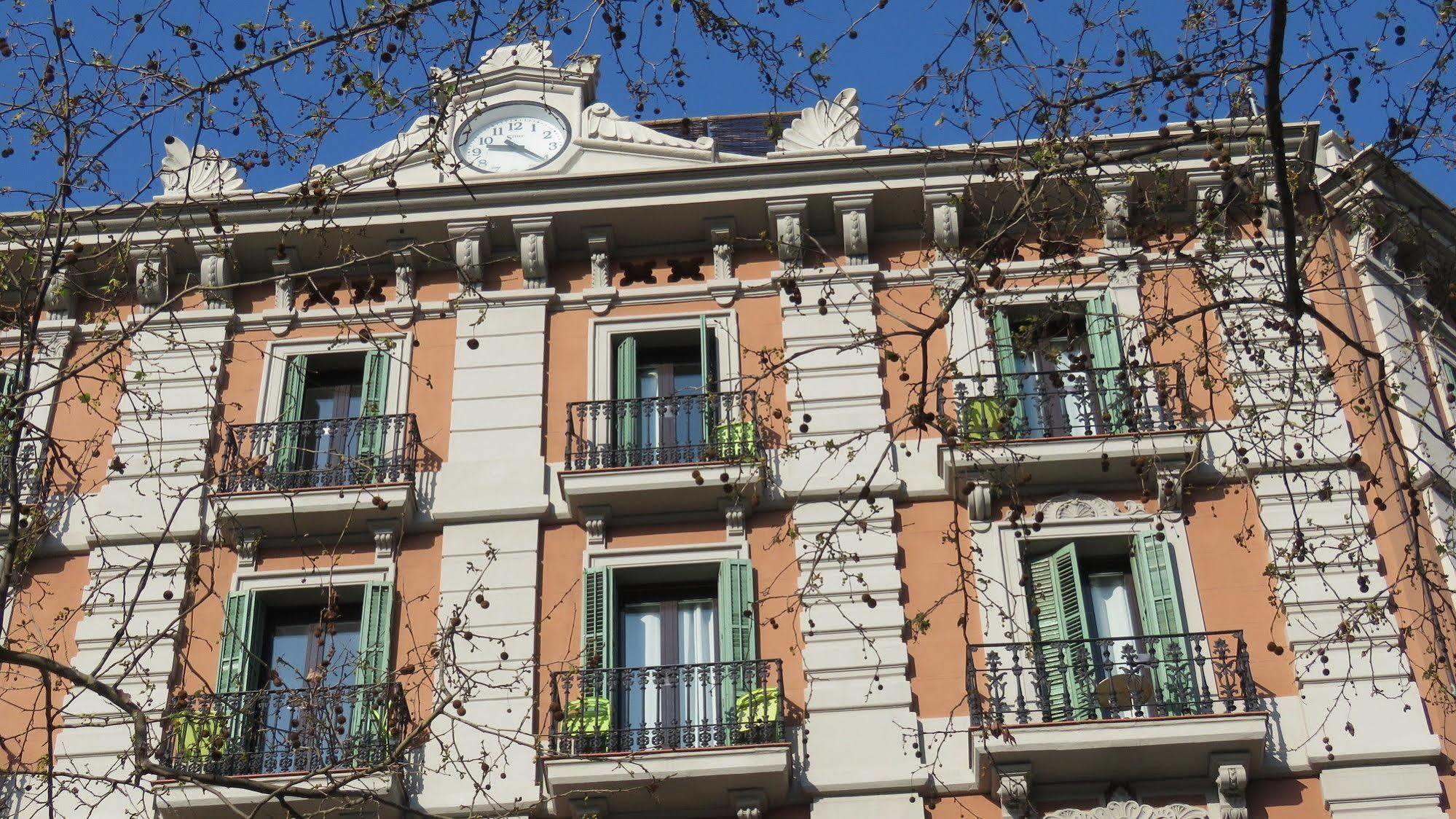 Stay Together Barcelona Apartments Exterior photo