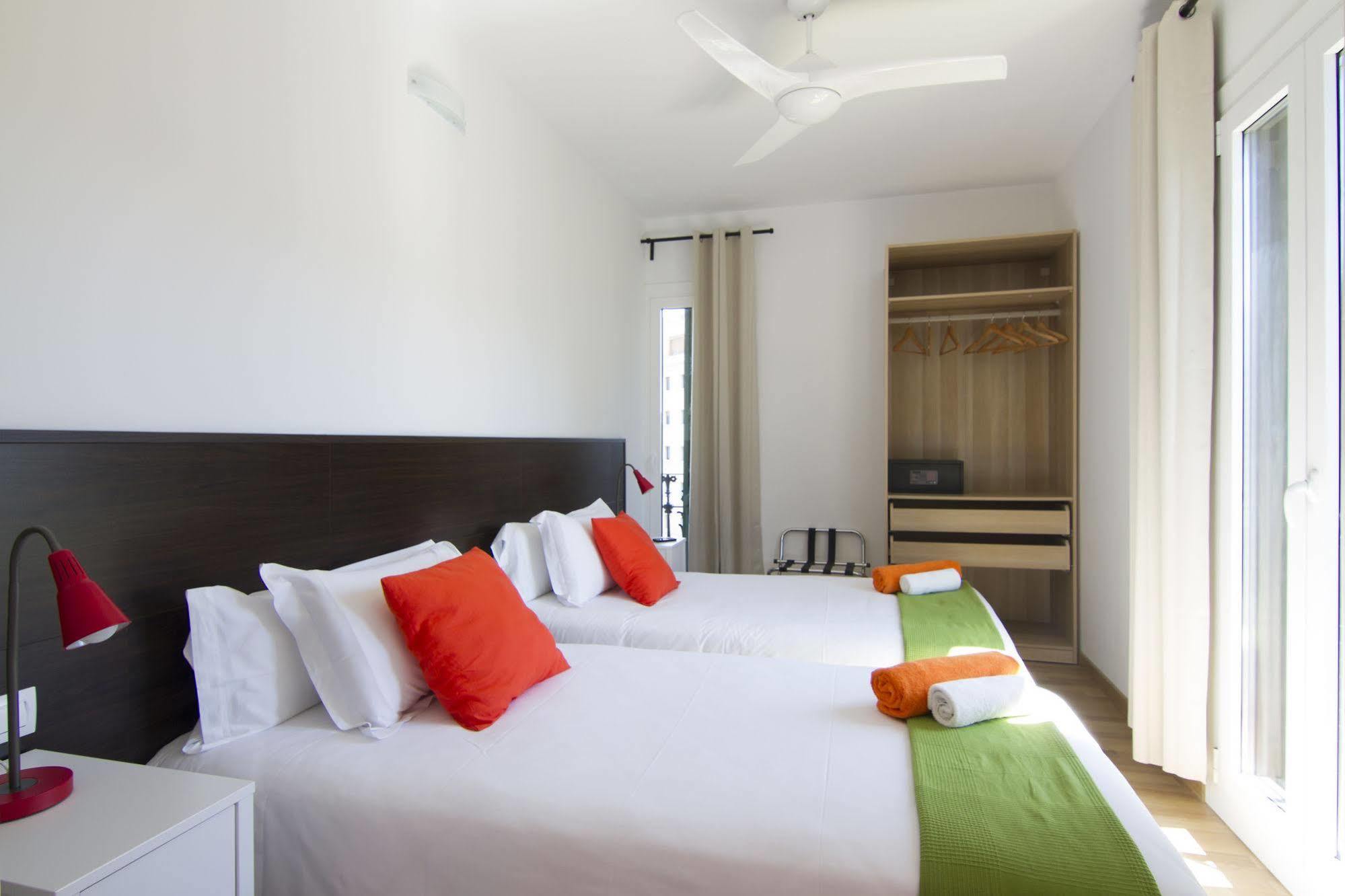 Stay Together Barcelona Apartments Exterior photo